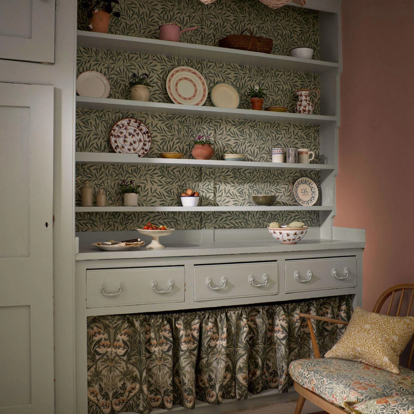 Emery Walker's House Wallpaper Emery's Willow Emery Walker's House Wallpaper Emery's Willow -Crockers Paints Store emerys willow wallpaper 6